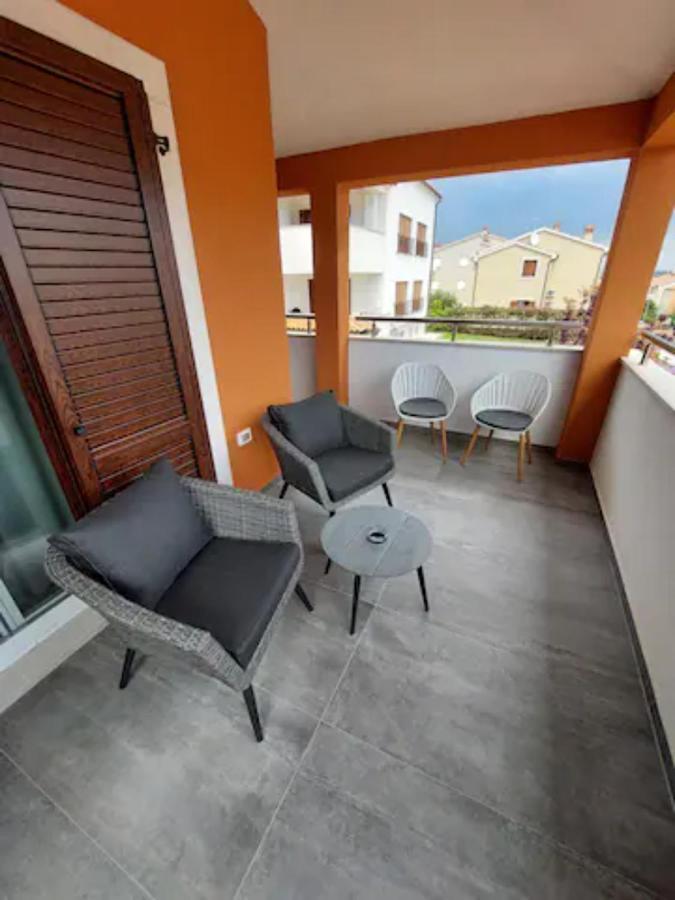 Modern Apartment Ana เปรมันตูรา ภายนอก รูปภาพ