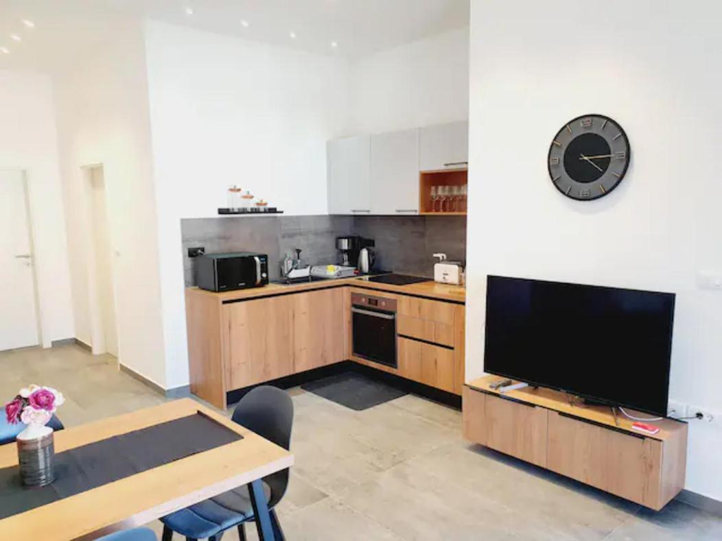 Modern Apartment Ana เปรมันตูรา ภายนอก รูปภาพ